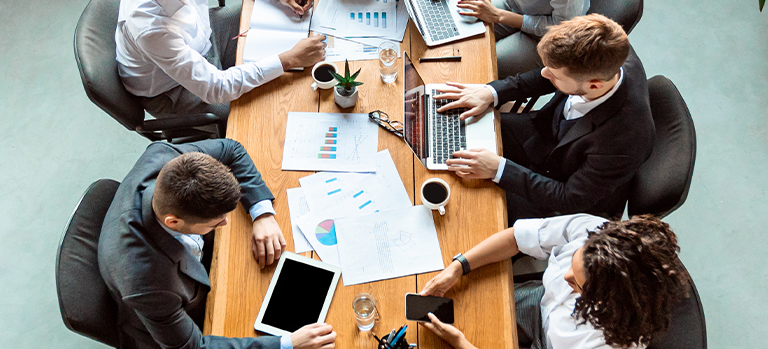 What Is a Signature Trust Deposit? How Great Leaders Build Trust Before They Need It